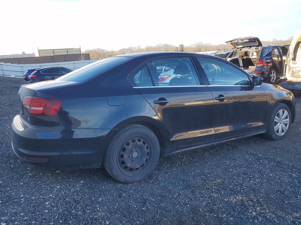 2017 Volkswagen Jetta - Фото 3