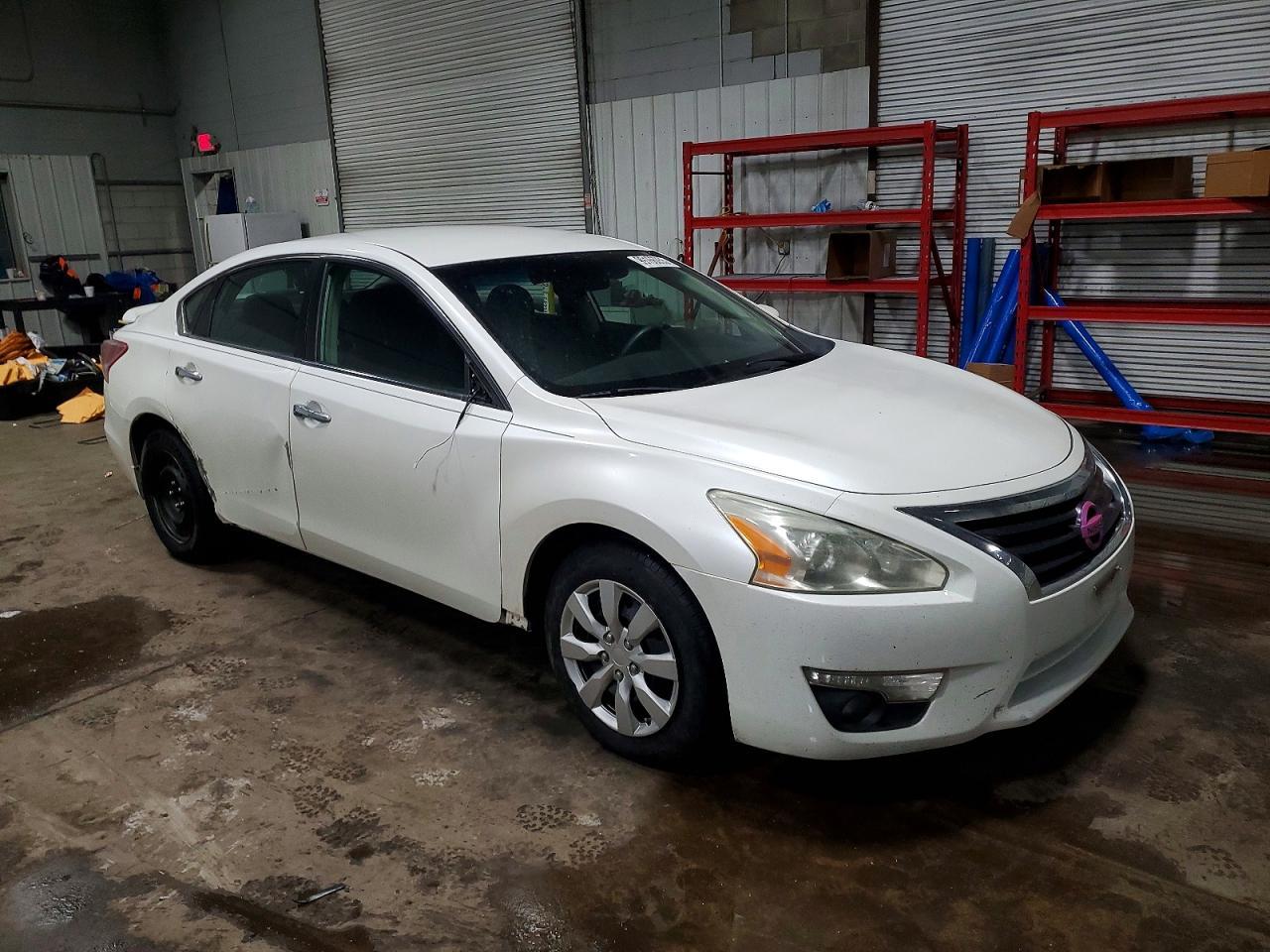 2013 Nissan Altima 2.5 - Фото 4