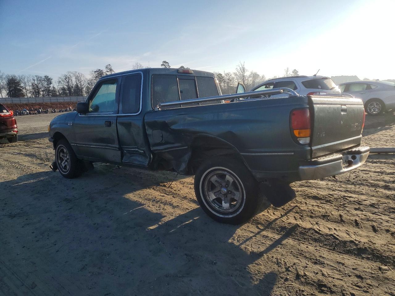 2000 Mazda B3000 Troy Lee Edition - Фото 2