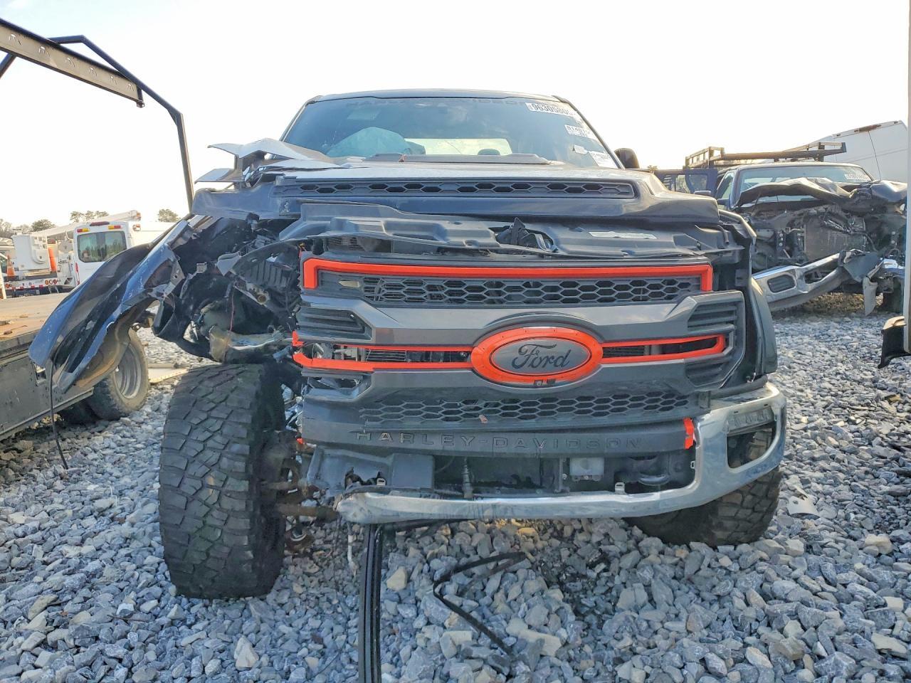 2021 Ford F250 Super Duty - Фото 5