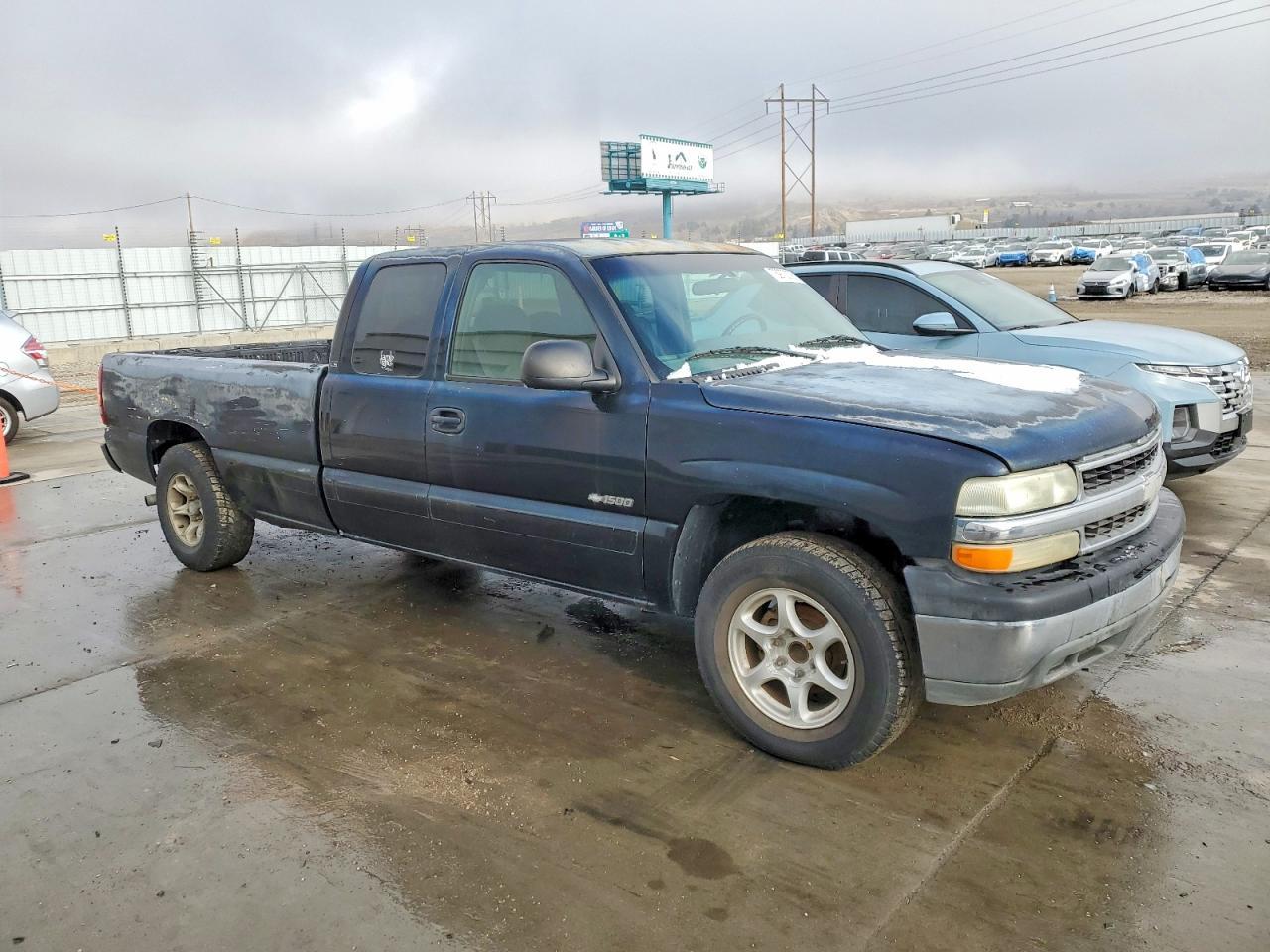 2002 Chevrolet Silverado C1500 - Image 4