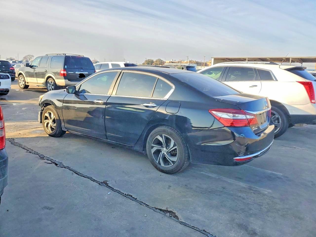 2016 Honda Accord Lx - Фото 2
