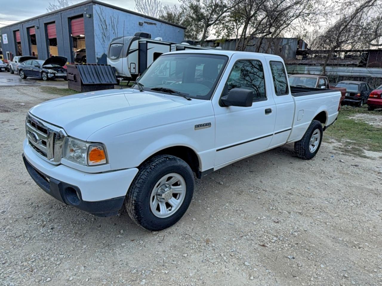 2011 Ford Ranger Super Cab - Image 2