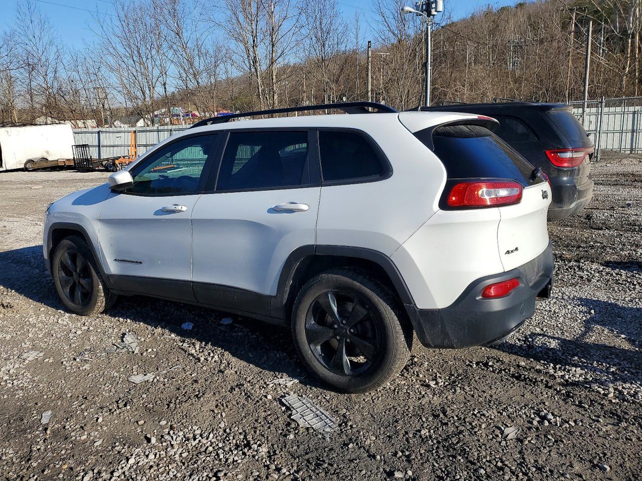 2016 Jeep Cherokee - Фото 2