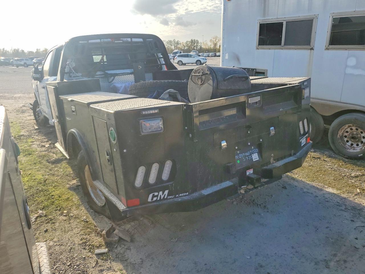 2025 Ford F350 Super Duty Utility / Service Truck - Фото 2