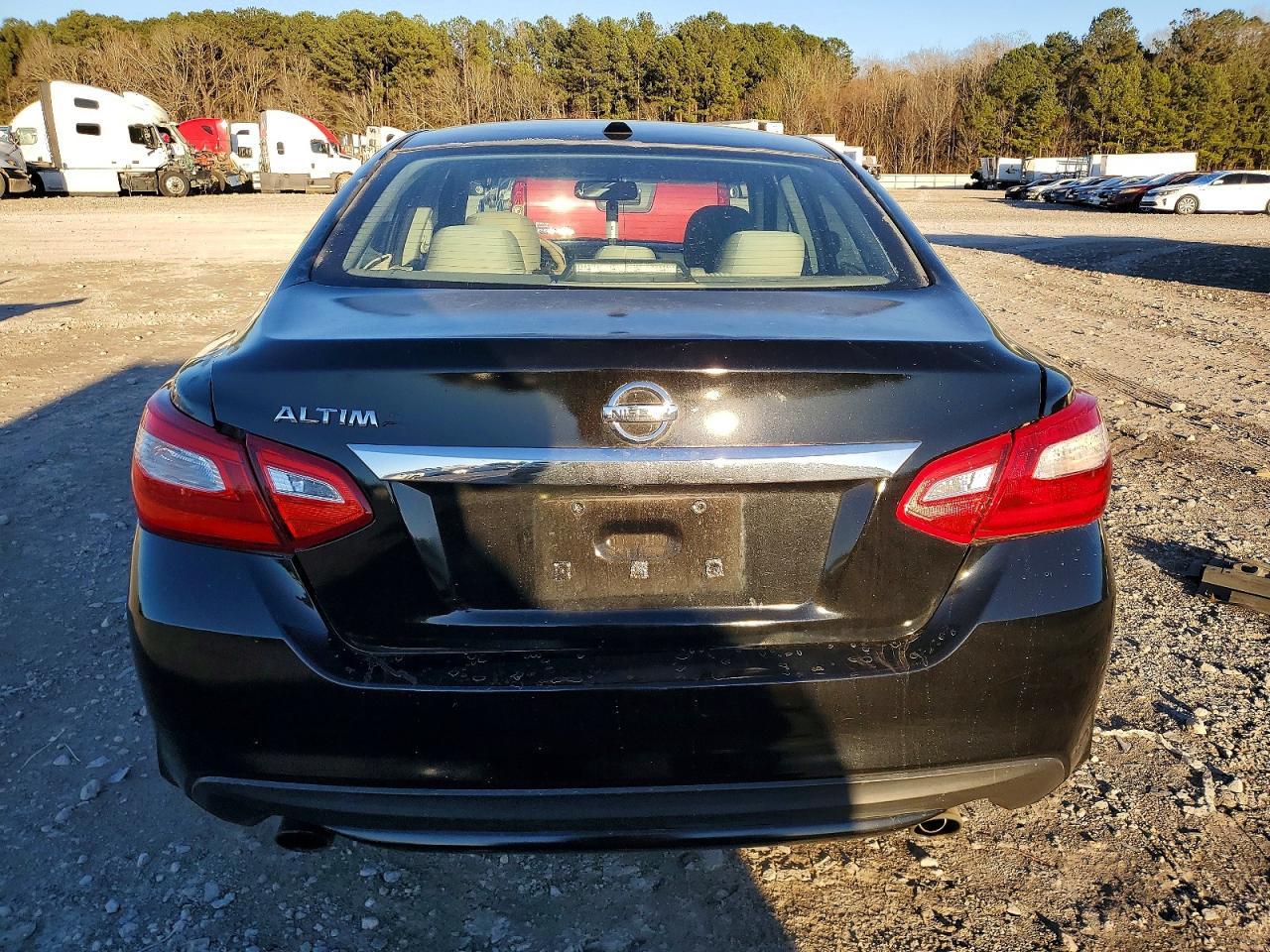2016 Nissan Altima 2.5 - Image 6