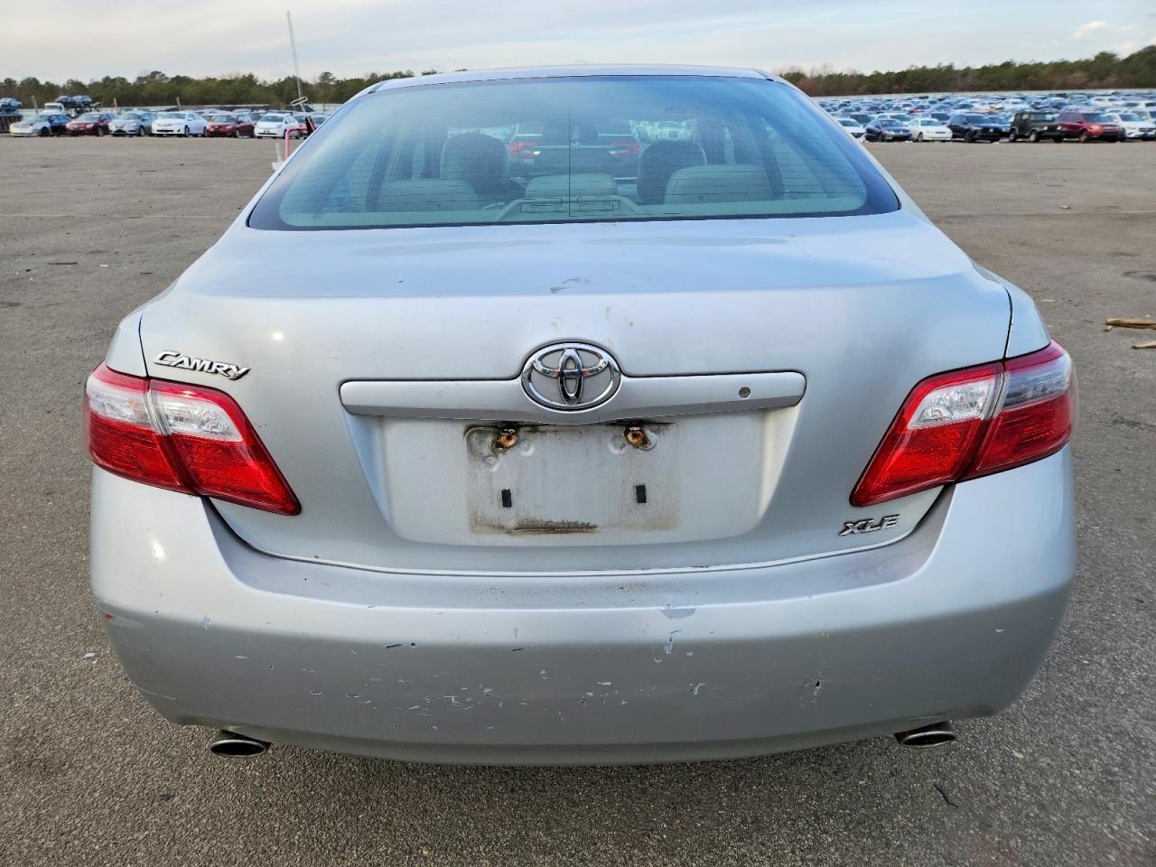 2007 Toyota Camry Le - Image 6
