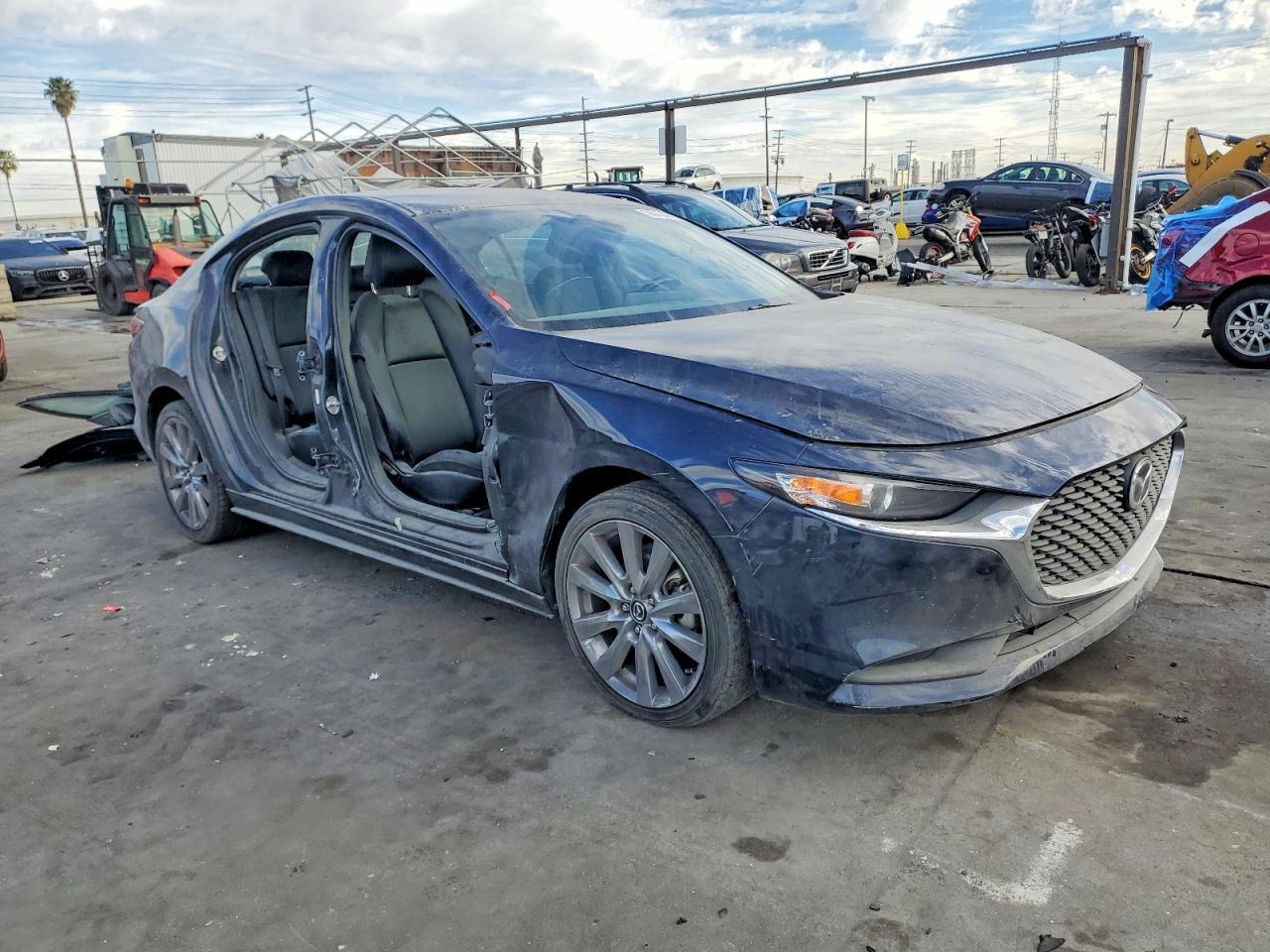 2021 Mazda 3 Select - Image 4
