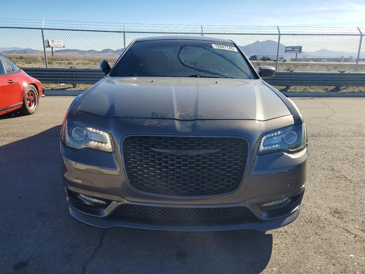 2018 Chrysler 300 S - Image 5