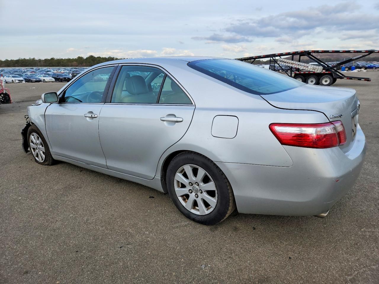 2007 Toyota Camry Le - Image 2