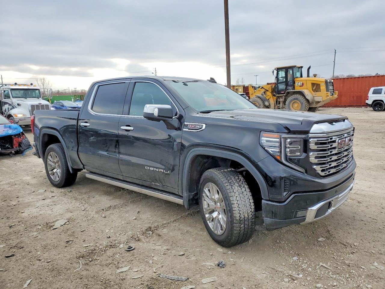 2023 GMC Sierra K1500 Denali - Image 4