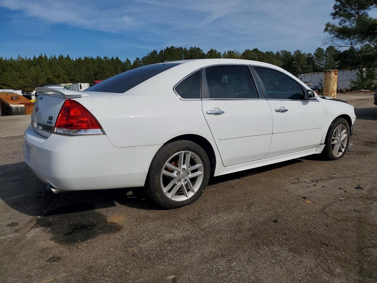 2010 Chevrolet Impala Ltz - Фото 3
