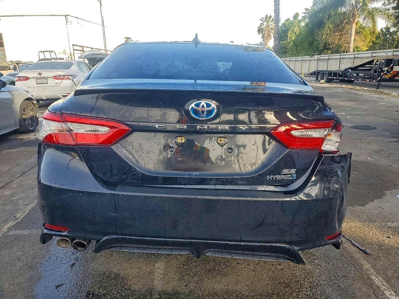 2019 Toyota Camry Hybrid - Фото 6