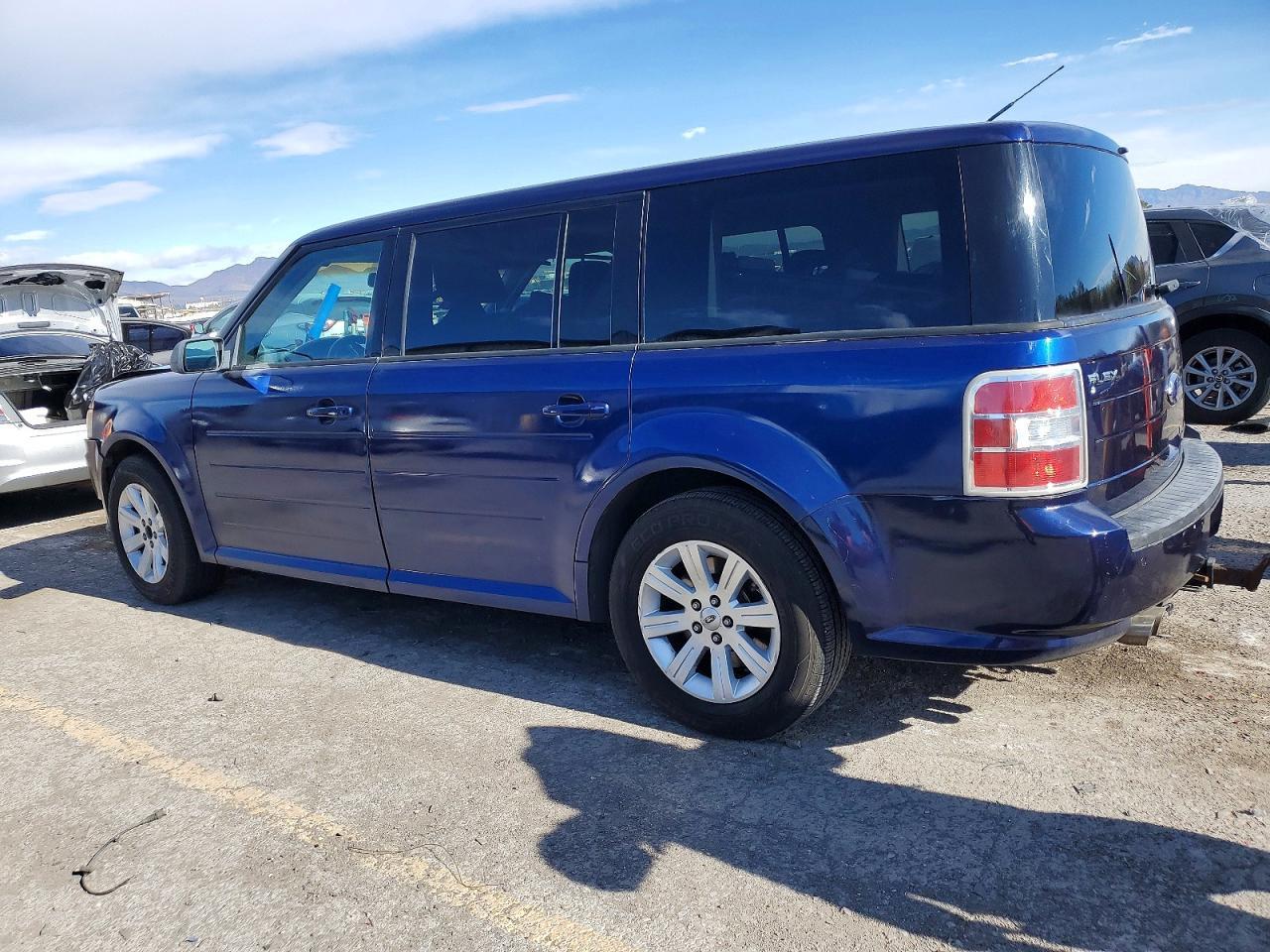 2011 Ford Flex Se - Image 2