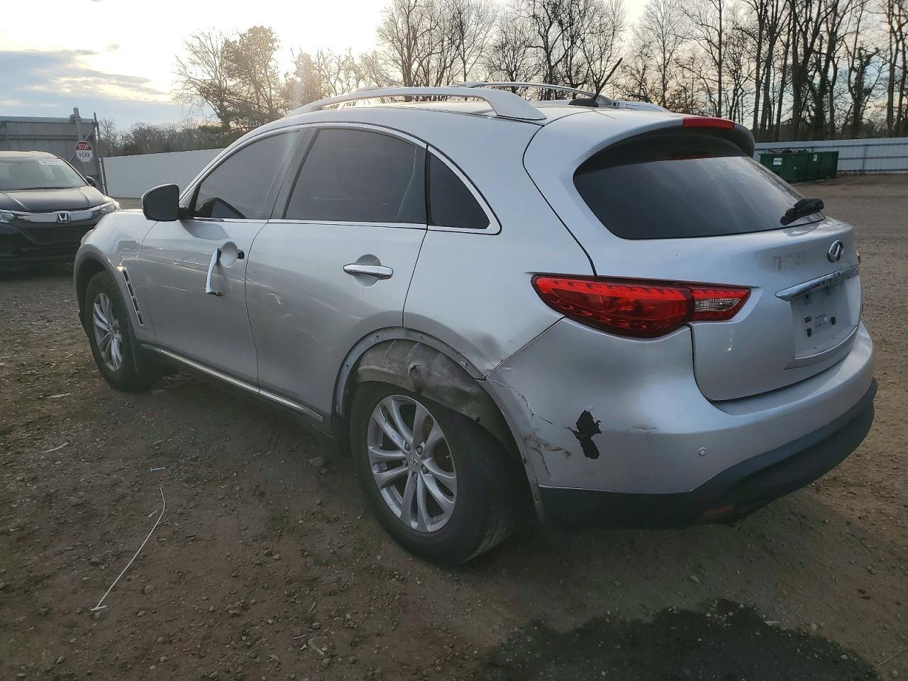 2010 Infiniti Fx35 - Фото 2