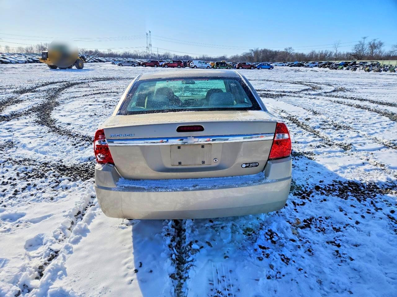 2004 Chev Malibu - Image 6