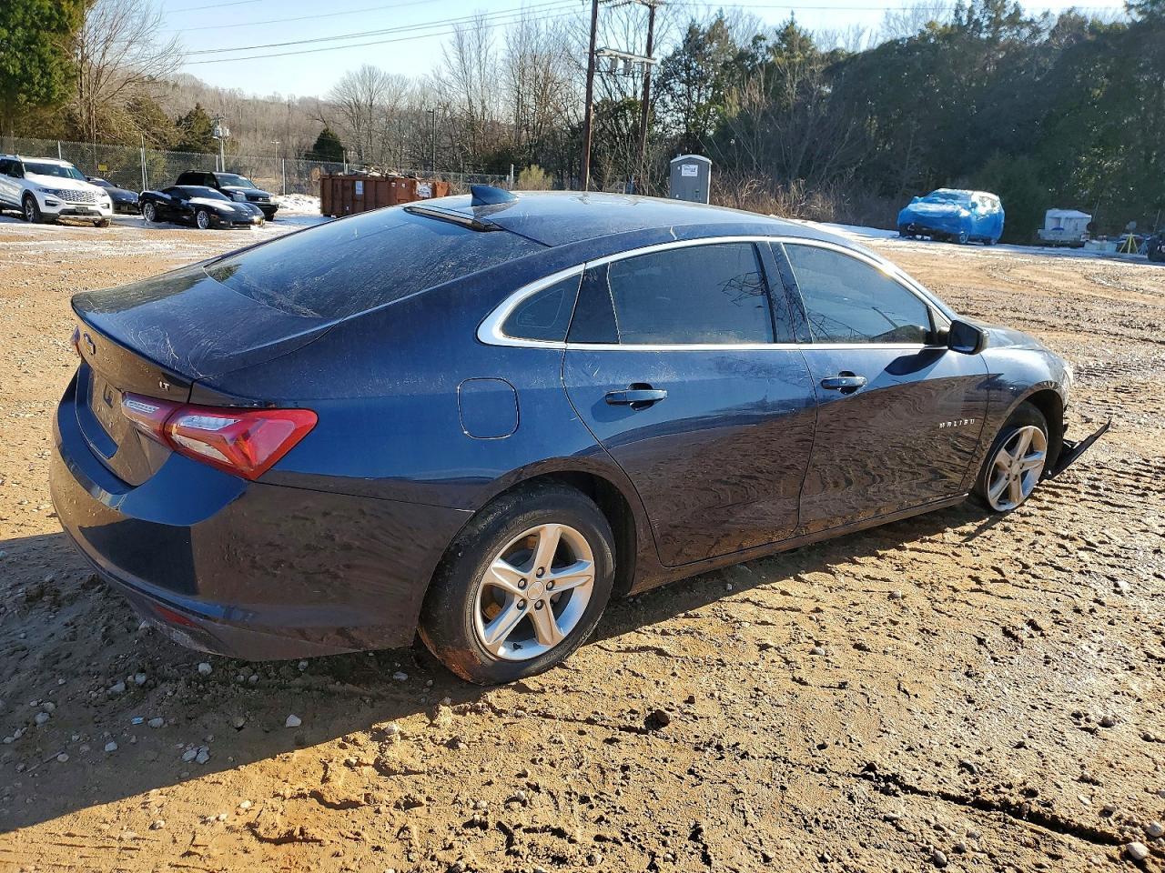2022 Chevrolet Malibu Lt - Image 3