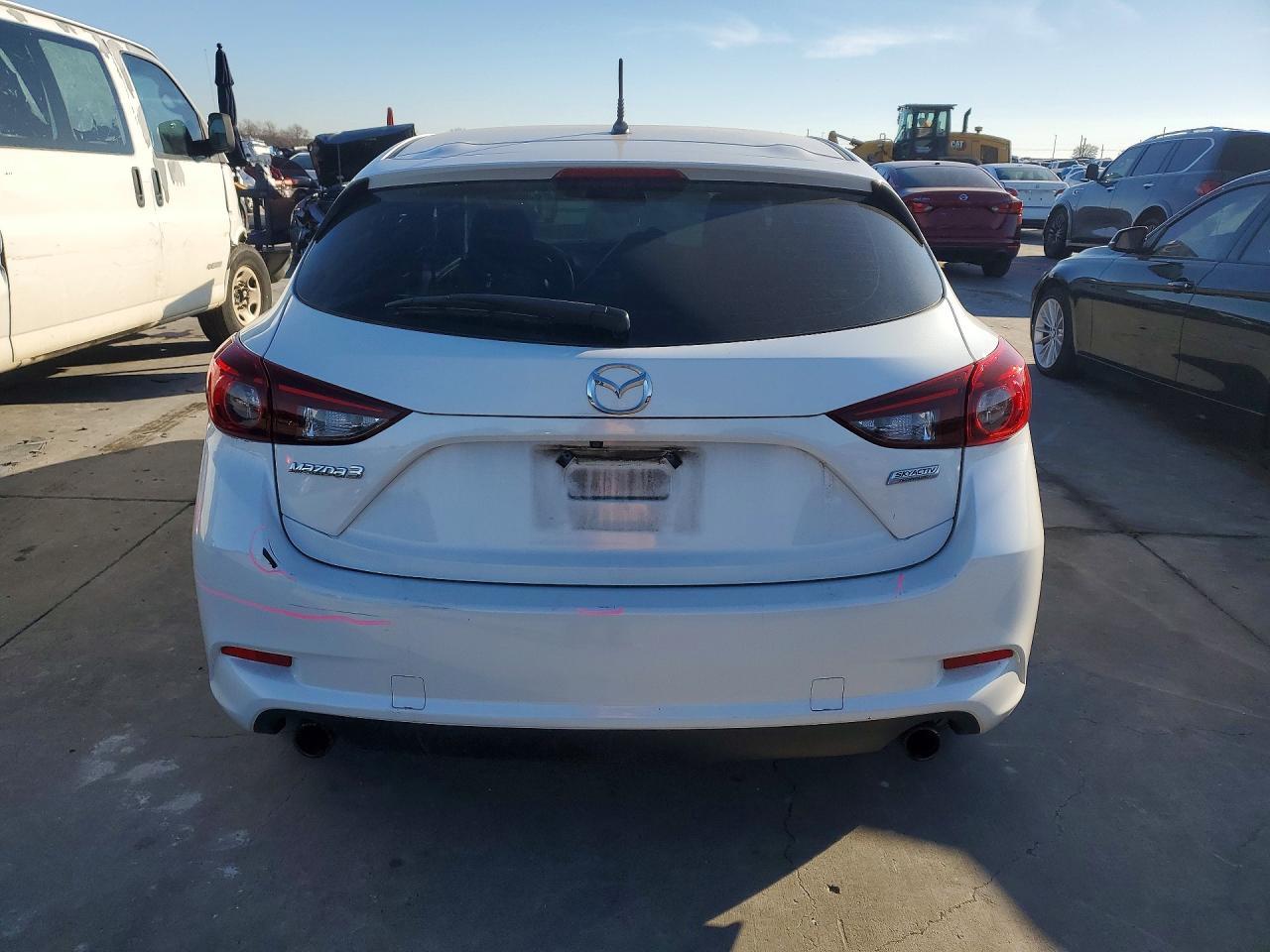 2018 Mazda 3 Sport - Image 6