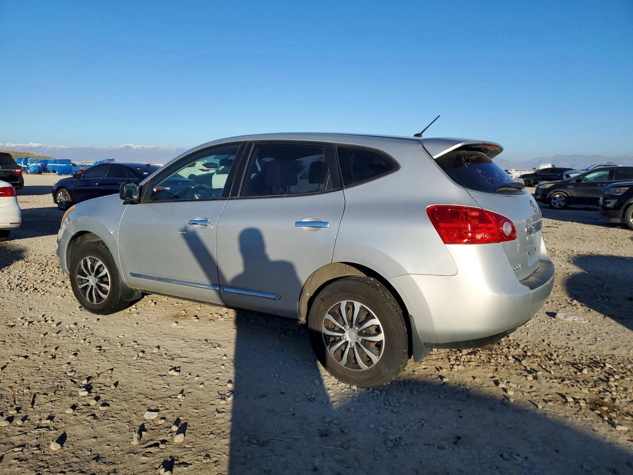 2013 Nissan Rogue S - Фото 2