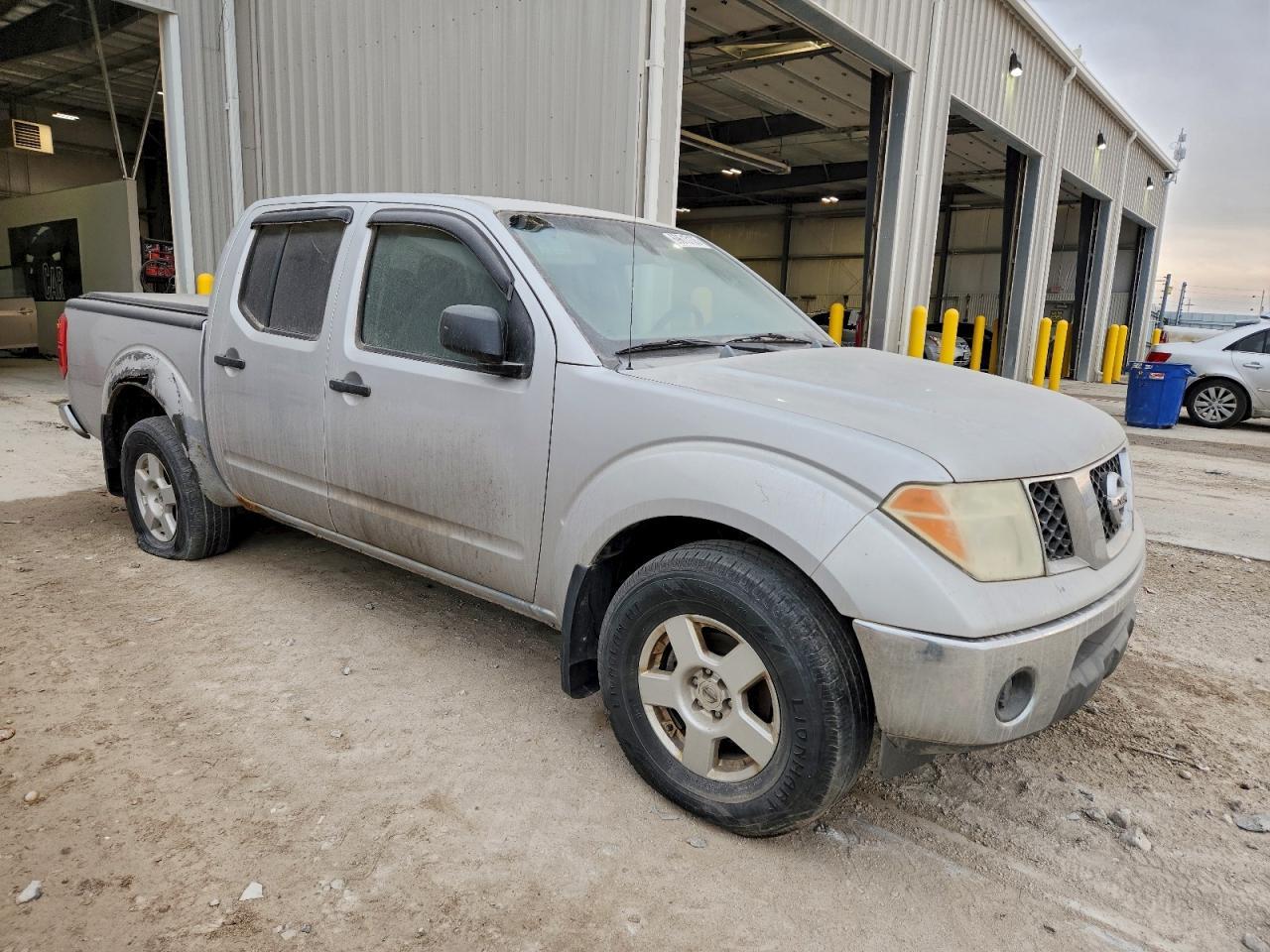 2006 Nissan Frontier Crew Cab Le - Фото 4