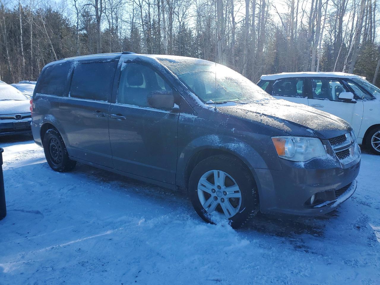 2018 Dodge Grand Caravan Crew - Image 4
