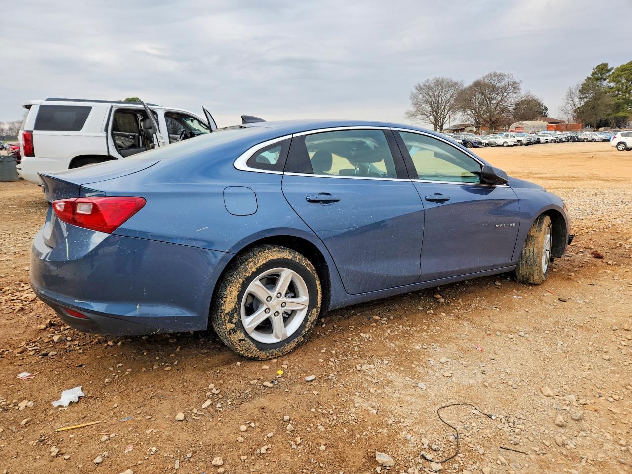 2024 Chevrolet Malibu Ls - Фото 3