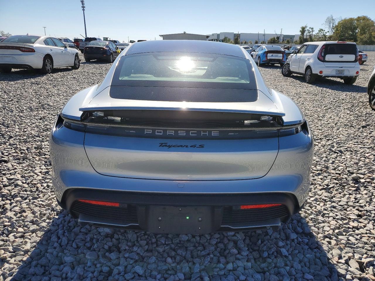 2025 Porsche Taycan 4S - Фото 6