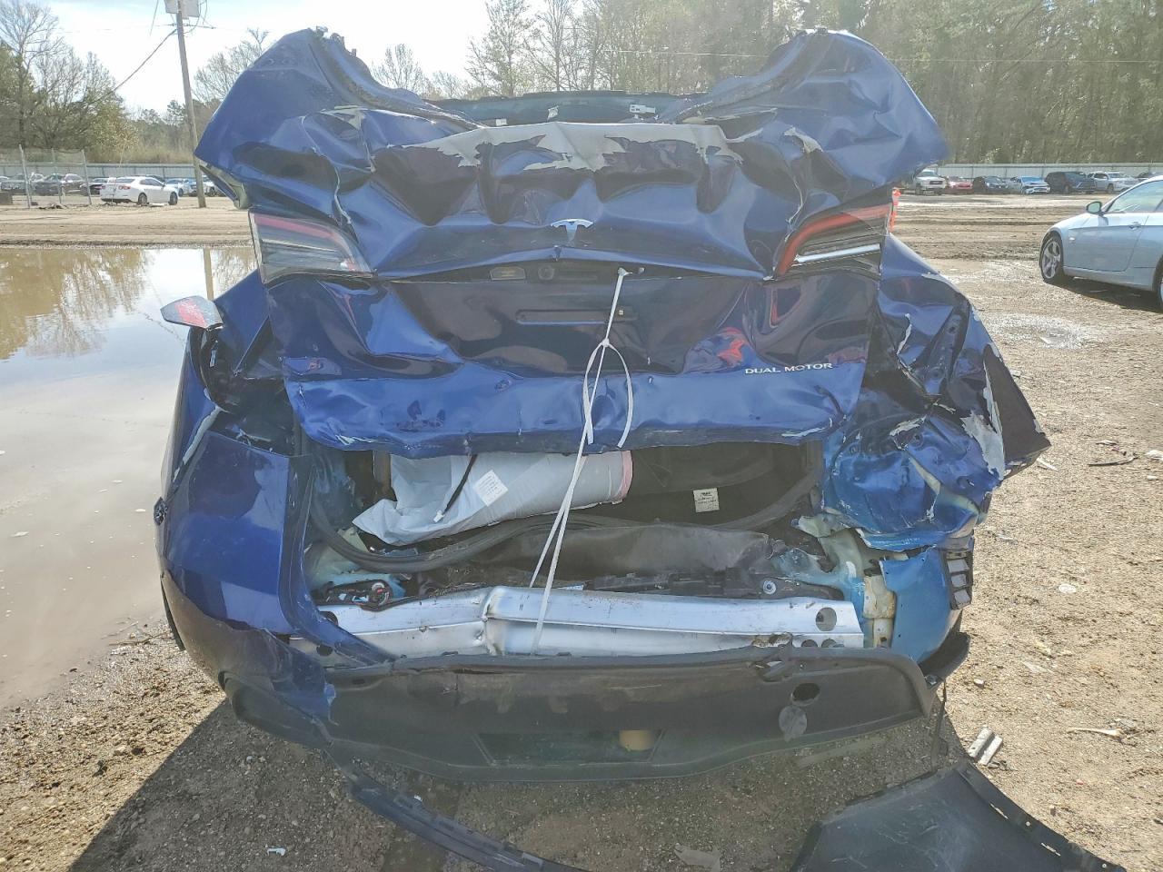 2024 Tesla Model Y - Фото 6