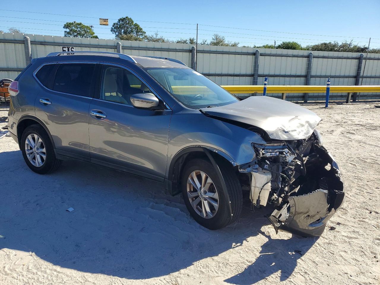 2016 Nissan Rogue S - Фото 4