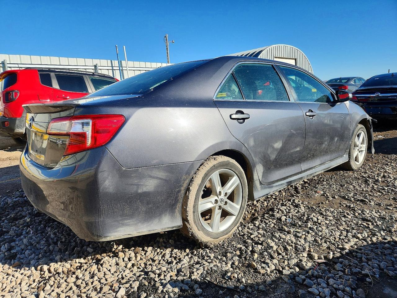 2014 Toyota Camry L - Фото 3