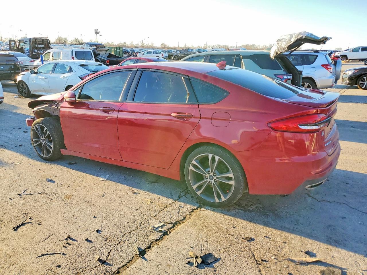 2020 Ford Fusion Titanium - Фото 2