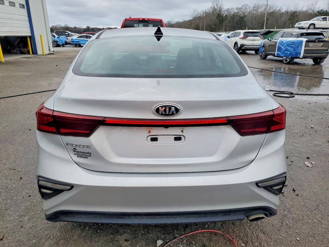 2021 Kia Forte Lxs - Image 6