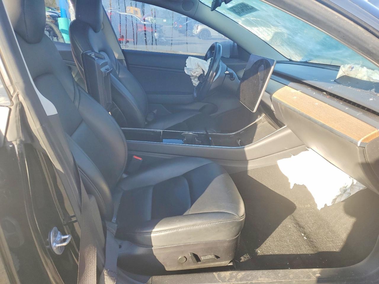 2019 Tesla Model 3 - Image 7