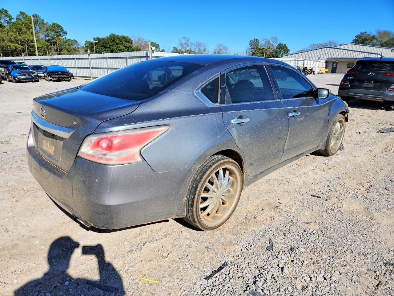 2015 Nissan Altima 2.5 - Image 3