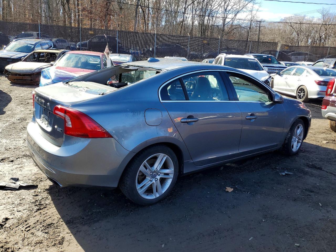 2016 Volvo S60 Platinum - Фото 3