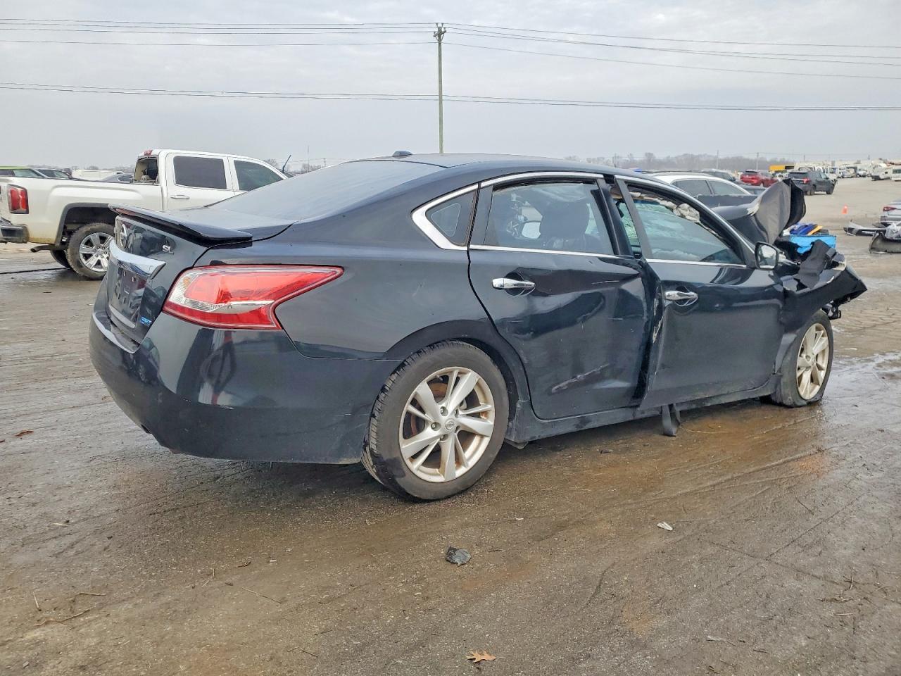 2013 Nissan Altima 2.5 - Image 3