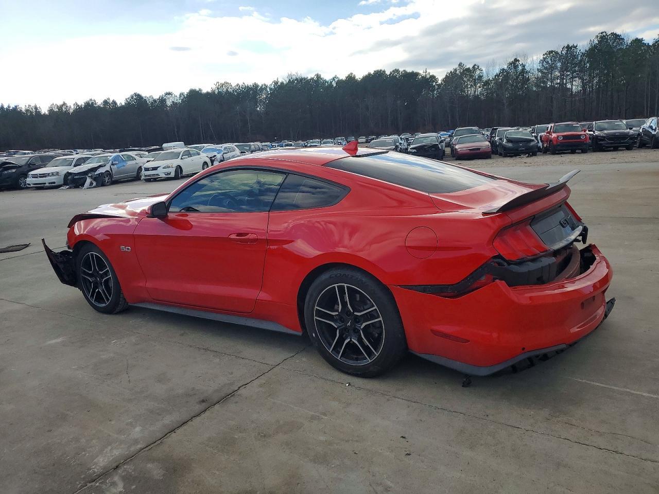 2020 Ford Mustang Gt - Фото 2