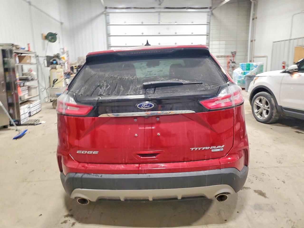 2020 Ford Edge Titanium - Фото 6