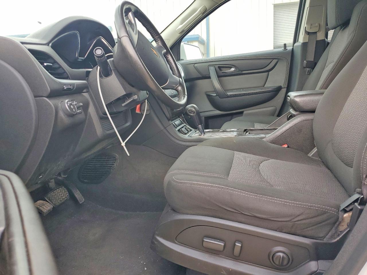 2017 Chevrolet Traverse Lt - Image 7
