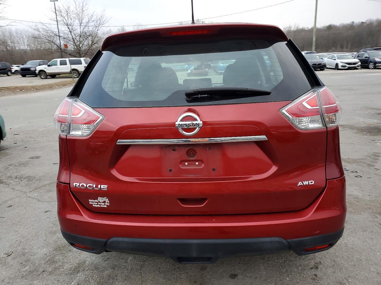 2015 Nissan Rogue S - Фото 6