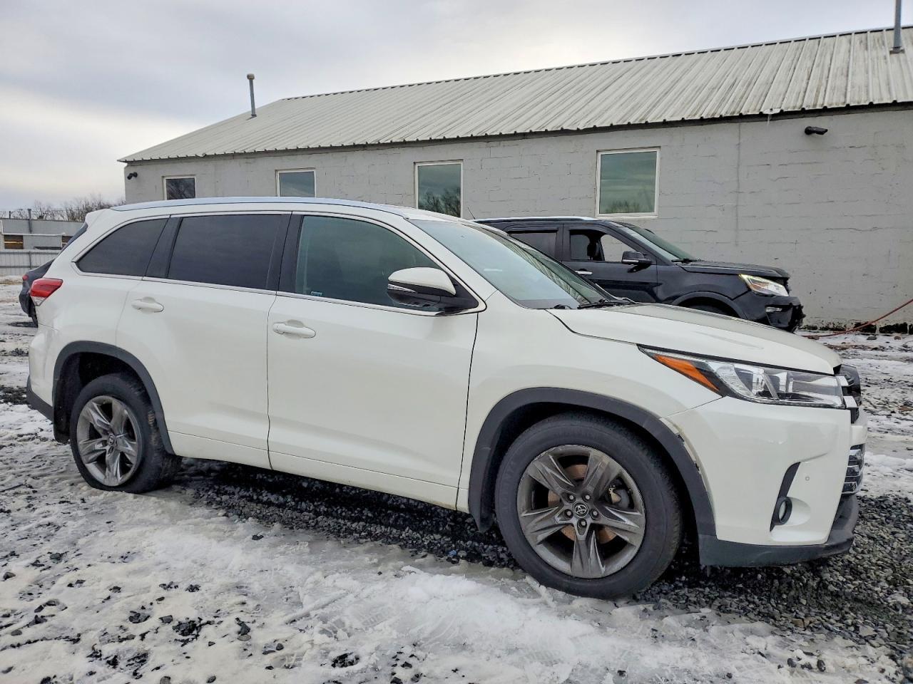2018 Toyota Highlander Limited Platinum - Фото 4