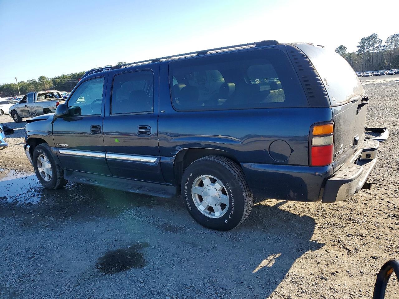 2004 GMC Yukon Xl K1500 - Фото 2