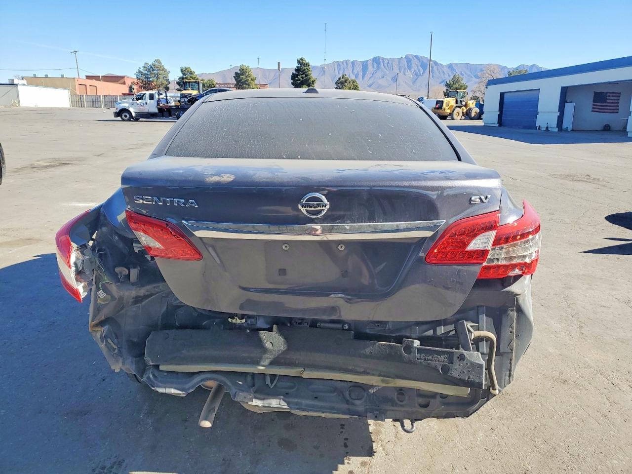 2015 Niss Sentra - Image 6