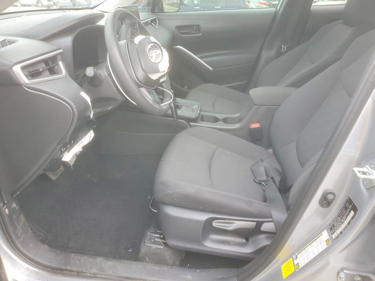 2026 Toyota Corolla Cross Le - Фото 7