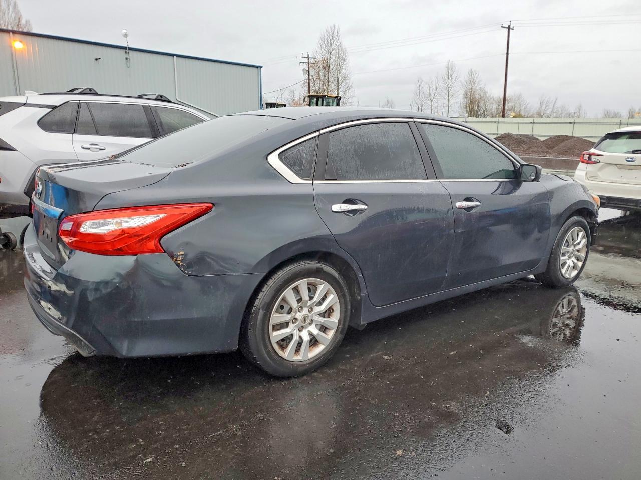 2016 Nissan Altima 2.5 S - Фото 3