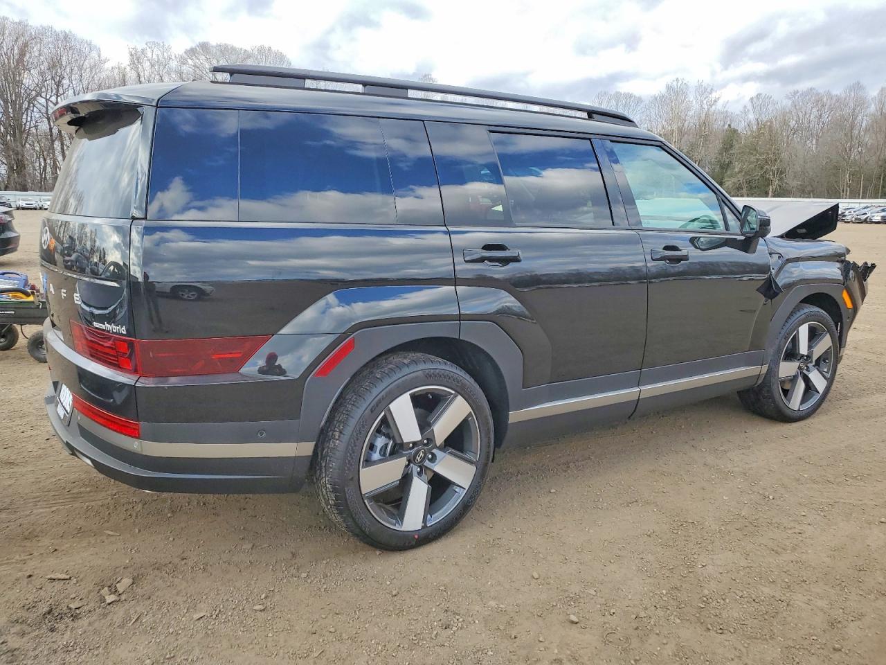 2026 Hyundai Santa Fe Hybrid - Image 3