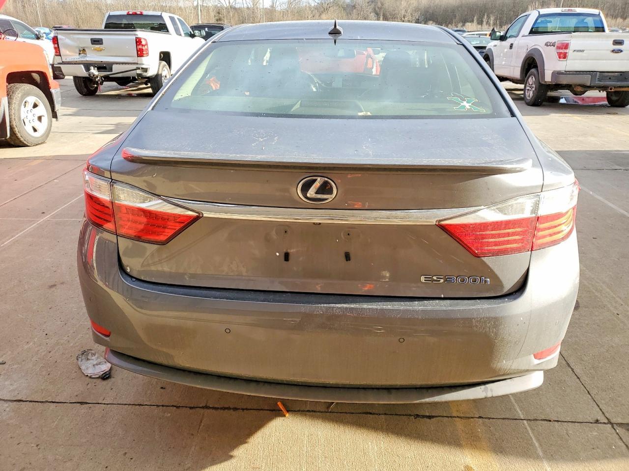 2013 Lexus Es 300H - Фото 6