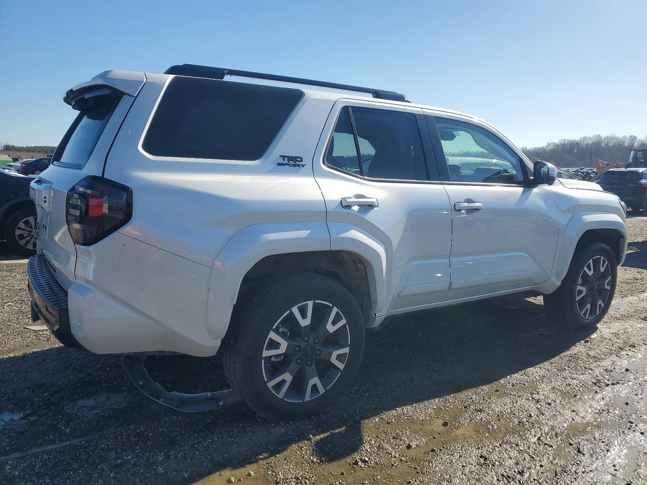 2025 Toyota 4Runner Sr5 - Image 3