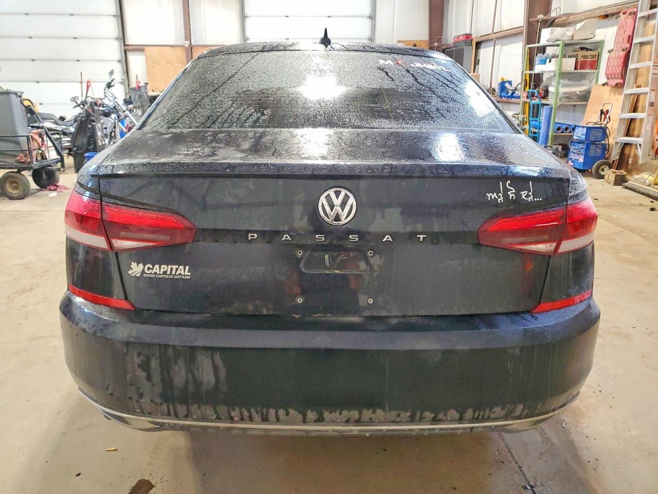 2022 Volkswagen Passat Limited Edition - Фото 6