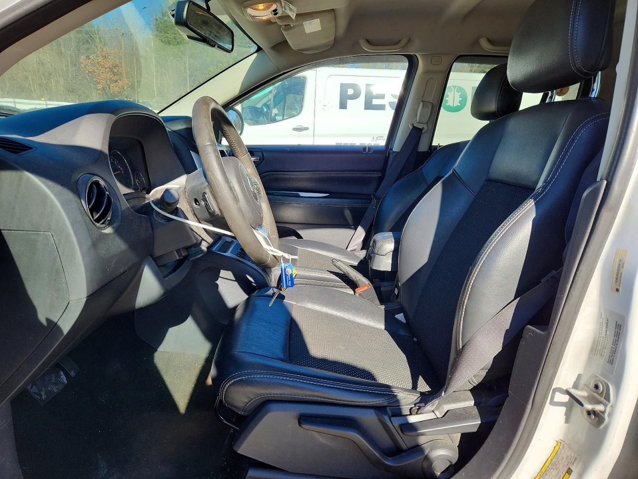 2016 Jeep Compass Latitude - Image 7